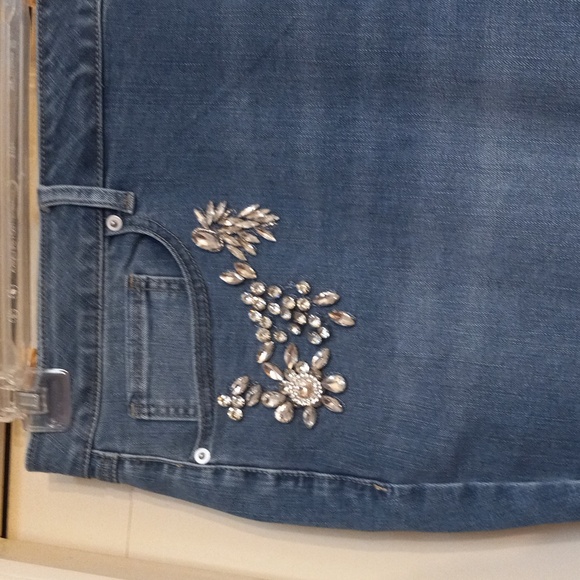 Denim Ladies Jeans with a Sparkle Rhinestone Patches - Picture 3 of 3